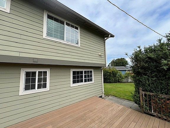 4th image of 4208 Ginkgo Ave