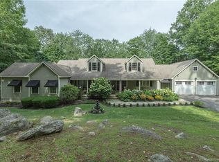 108 Taunton Hill Rd, Newtown, CT 06470