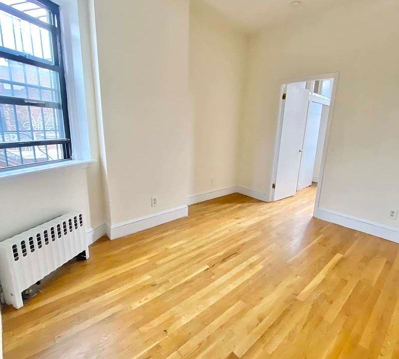 1st image of 67 Thompson St APT 6D