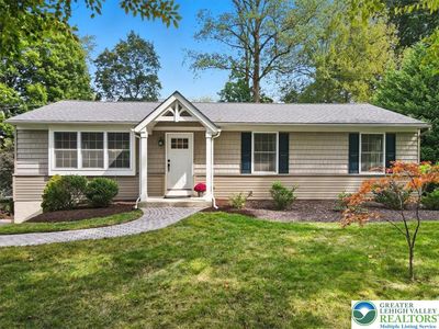 87 Sproul Rd, Malvern, PA, 19355