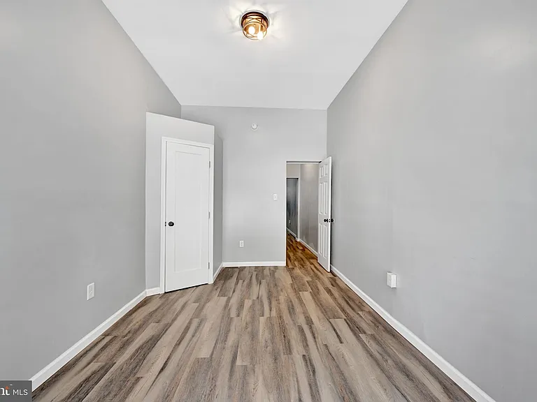 319 E 22nd St #1 — Photo 14