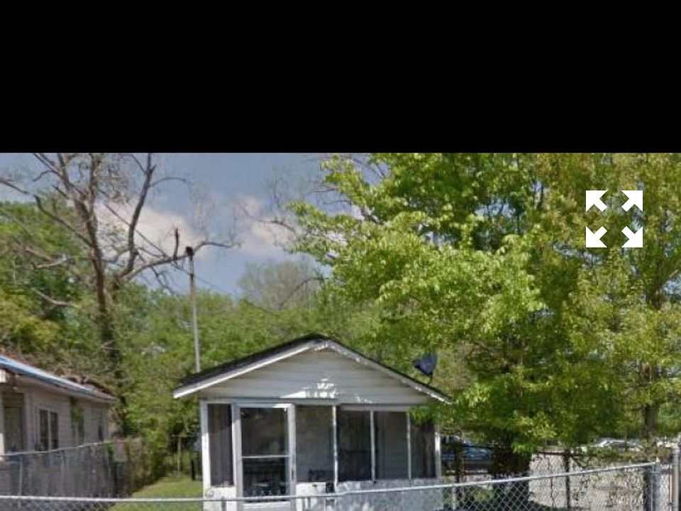 Nicely fenced one bedroom home in historical neighborhood!!!