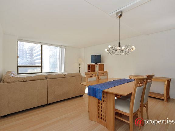 Living Room / Dining Room