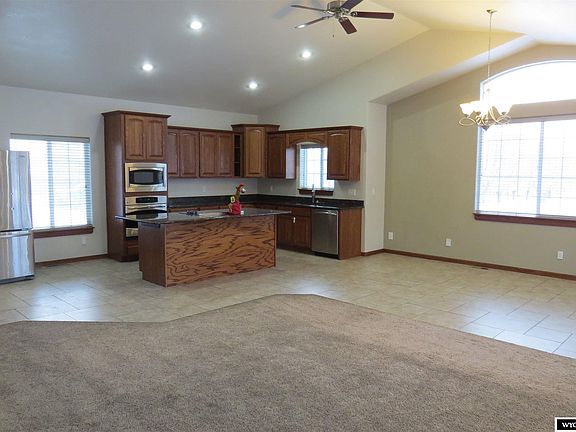 3rd image of 25 Polson Dr