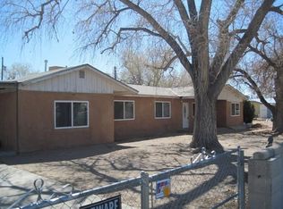 5726 Wood Dr SW, Albuquerque, NM 87105