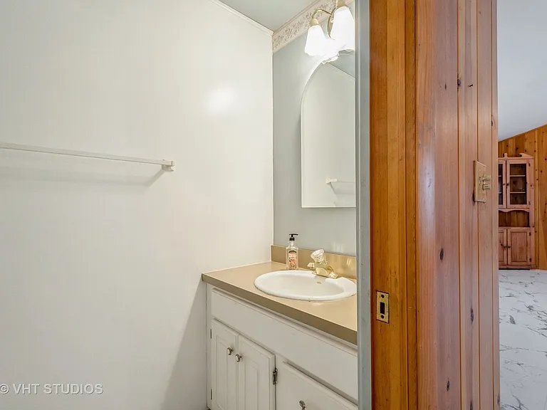 226 Latrobe Ave — Photo 11