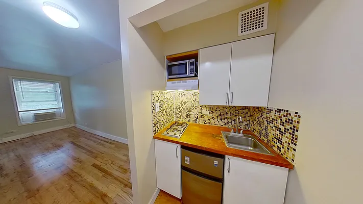 Rented by SAFEGUARD REALTY PARTNERS LLC | media 40