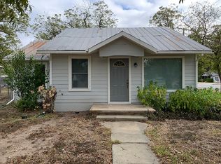 500 N Camp St, Uvalde, TX 78802