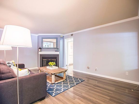3rd image of 2544 Alveswood Cir