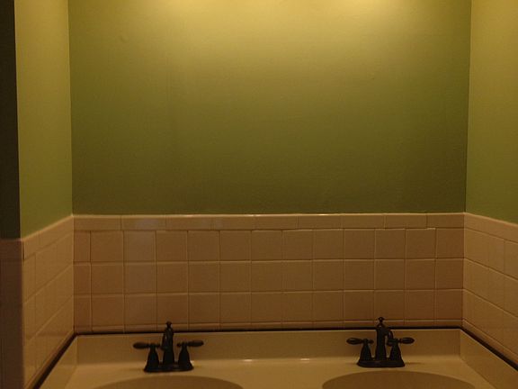 Bathroom off bedroom 1