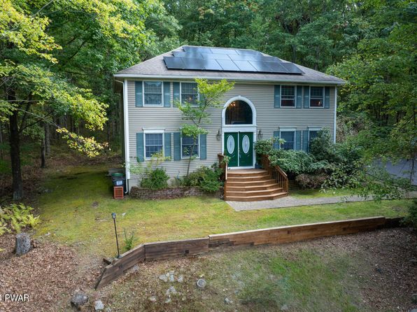 104 Winding Brook Dr, Shohola, PA 18458
