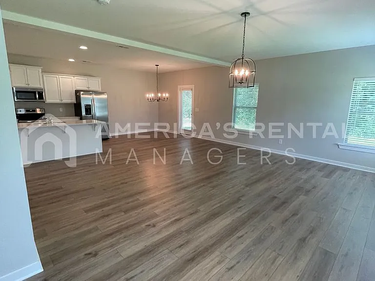 321 Shiloh Creek Dr — Photo 9
