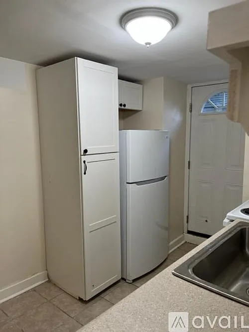 1 bed, 1.0 bath, 700 sqft, $700 — Photo 4