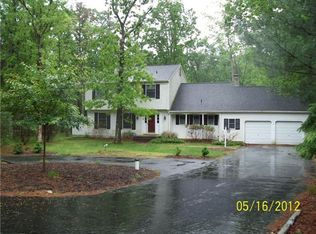12 Hampton Circle Dr, Medford, NJ 08055