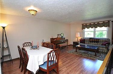 2nd image of 625 Newton Sq