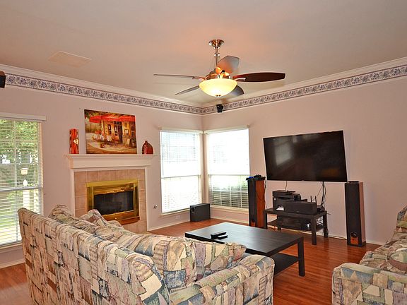 2nd image of 3921 Kristencreek Ln