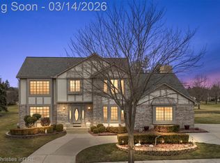 43159 La Bouquet Ct, Sterling Heights, MI 48314