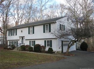 15 Barton Ln, Ledyard, CT 06339