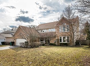 405 Newtown Dr, Buffalo Grove, IL 60089