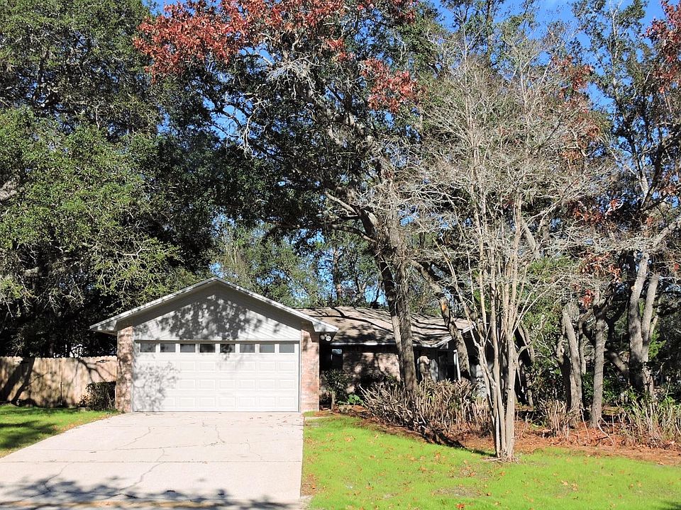 1st image of 409 Greenwood Way