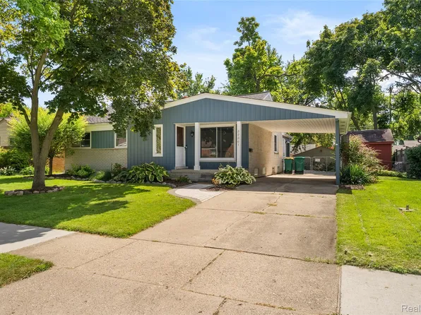 32361 Marblehead Rd, Farmington, MI 48336