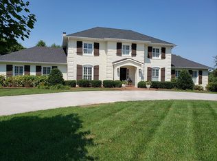 1454 Mount Ayr Cir, Bowling Green, KY 42103