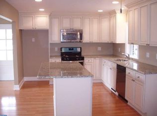 662 S Chester Rd, Swarthmore, PA 19081