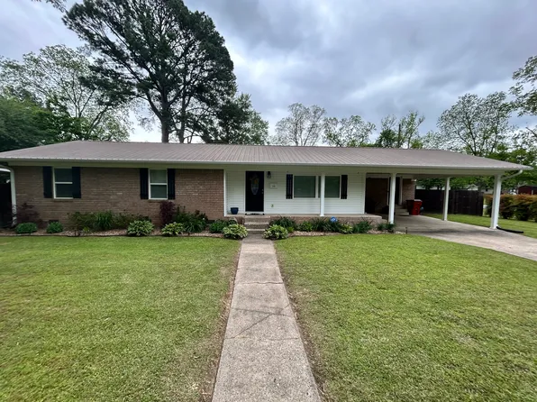 215 Rock St, Dardanelle, AR 72834