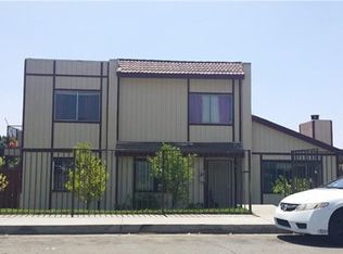 417 W Shamrock St, Rialto, CA 92376