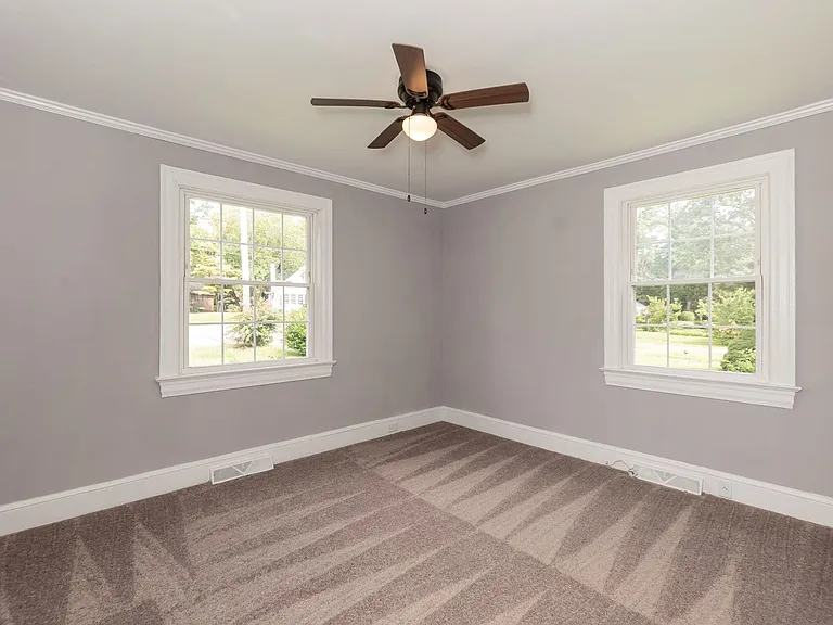 405 Forest Hill Ave — Photo 22