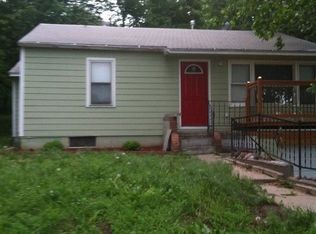 101 15th St, Ogden, KS 66517