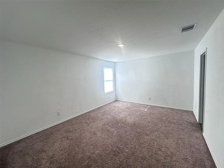 2722 Winterfell St — Photo 15