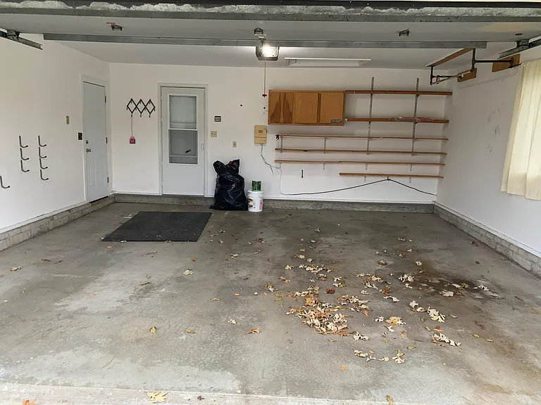 2550 Harvest Dr — Photo 2