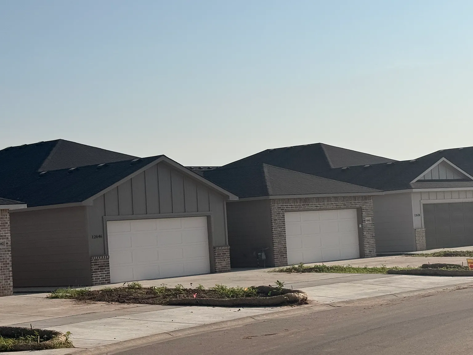 3 bed, 1336 sqft, $1,750 — Photo 1