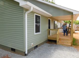 200 Love St, Franklin, NC 28734