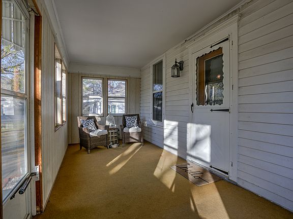 4th image of 6618 Platte Ave