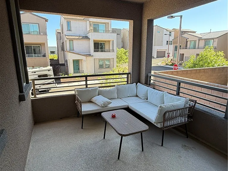 643 Solar Citrine St — Photo 26