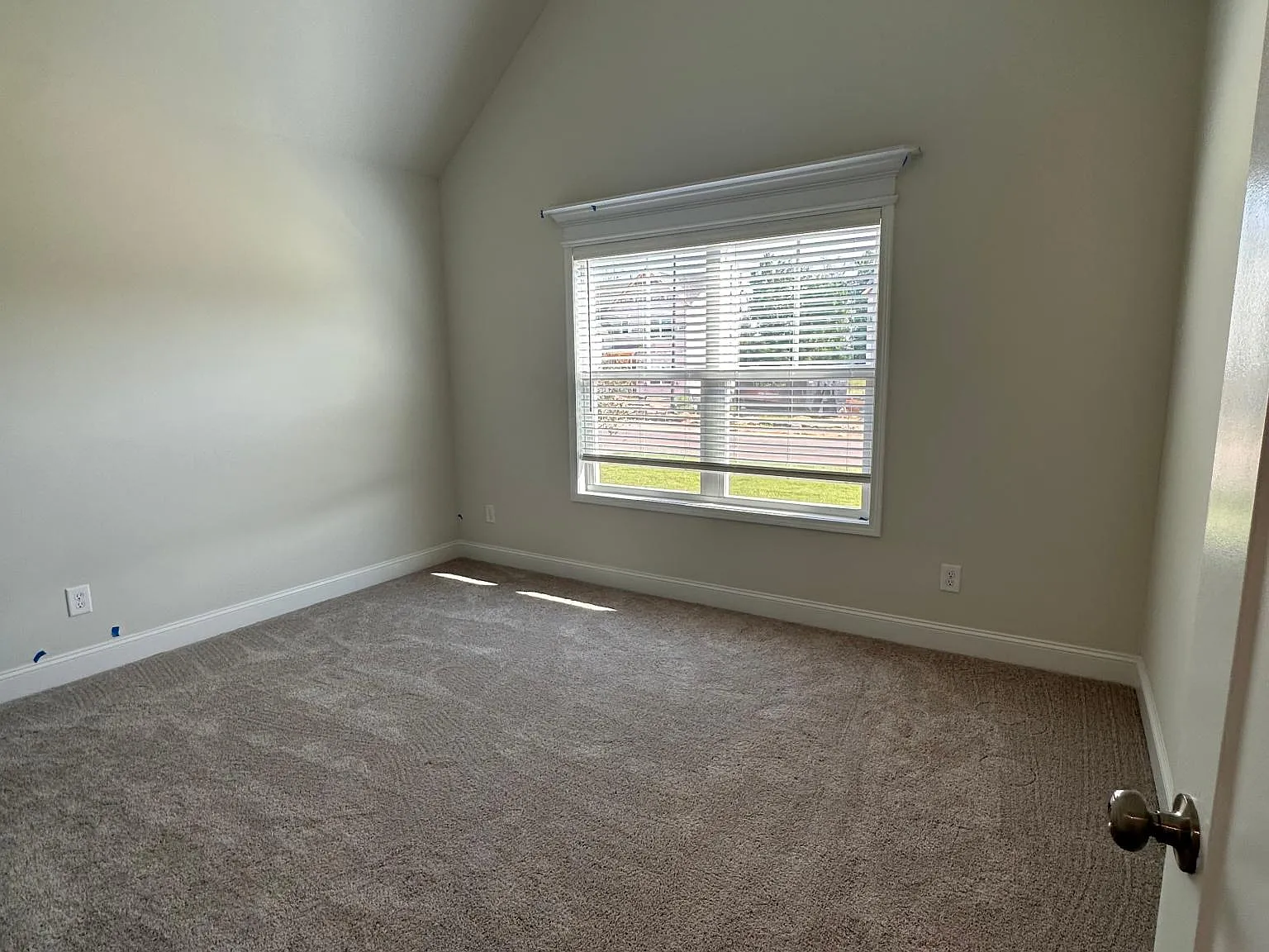 811 Harley Farms Dr — Photo 3