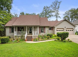 519 Spout Springs Loop, Muscle Shoals, AL 35661