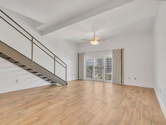 5th image of 1010 Central Ave APT 406