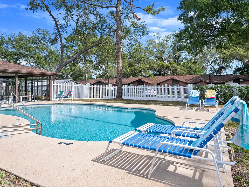 5014 Gainsville Dr