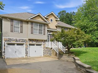 228 Greenbank Rd, Fredericksburg, VA 22406
