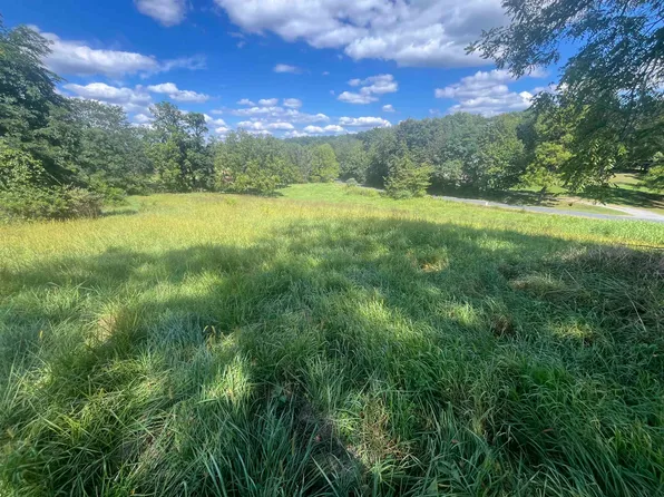 Stage Coach Rd, Staunton, VA 24401