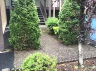 25076 Lake Fenwick S #B, Kent, WA 98032