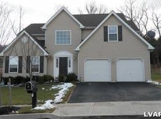 7104 Hearth Ln, Macungie, PA 18062
