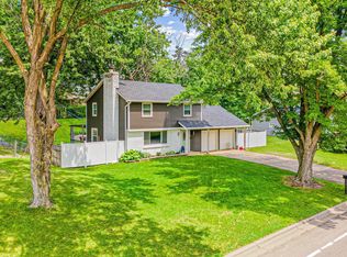 7912 Hillside Trl S, Cottage Grove, MN 55016