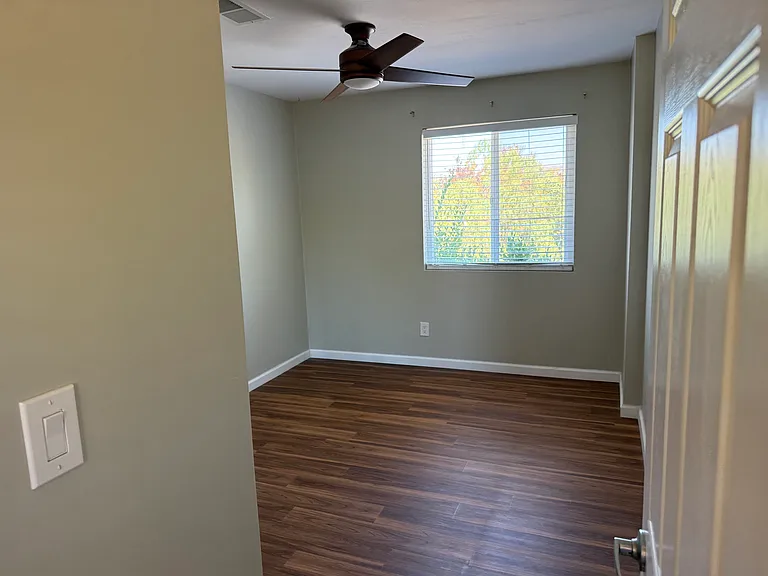 1221 Phillips St #1 — Photo 14