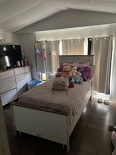 3rd image of 1500 W Highland St #111