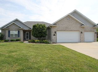 400 Windsor Forrest Rd, O Fallon, IL 62269