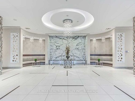 2nd image of 75 N Park Rd #105